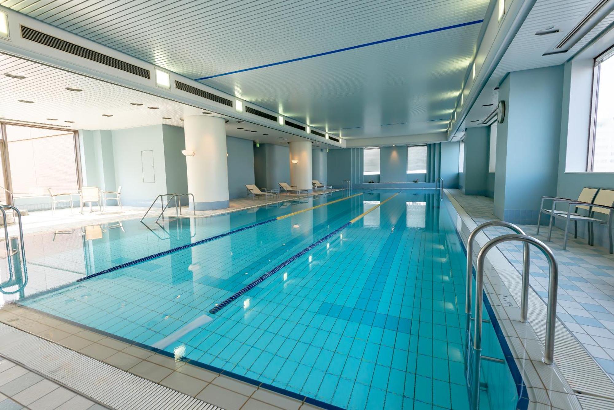 Hotel Okura Fukuoka Fukuoka  Exterior foto Indoor pool